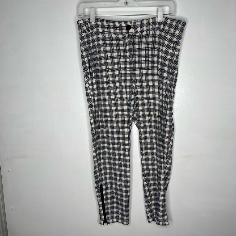 Betabrand Black and white Large Petite Ankle trouser pants